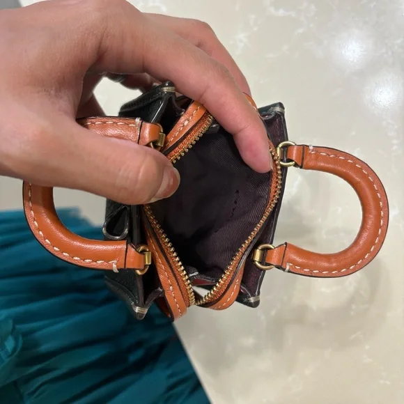 Coach mini rogue - Picture 7 of 7